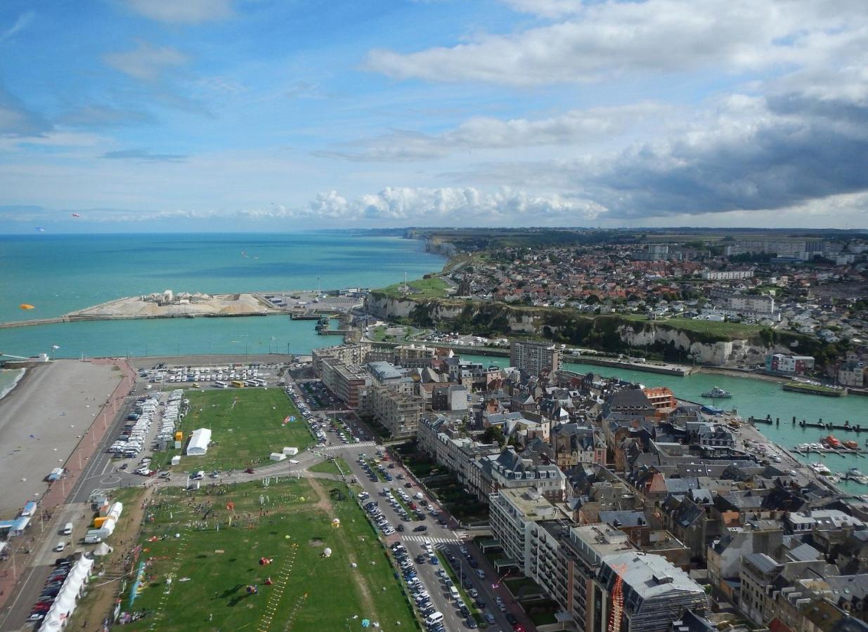 Апартаменти L'Horizon Bleu - Vue Panoramique & Proche Plage - Espace & Confort Дьєпп Екстер'єр фото
